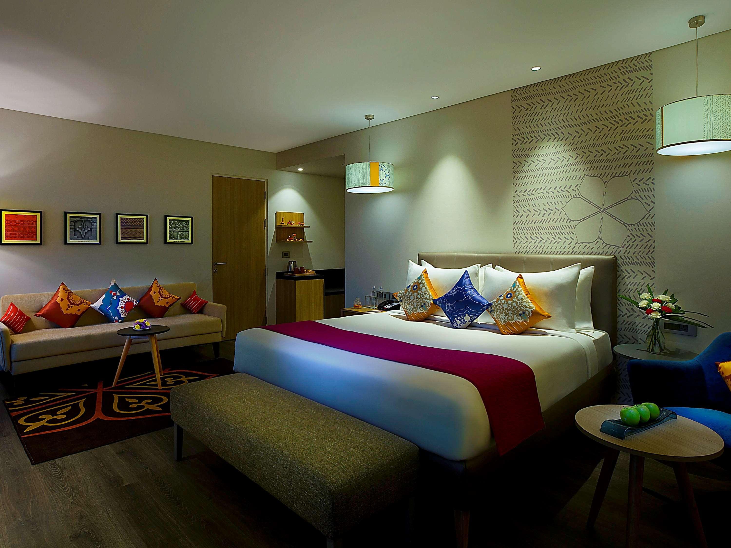 Hotel Grand Mercure Mysore - An Accor Brand Extérieur photo A room at the hotel