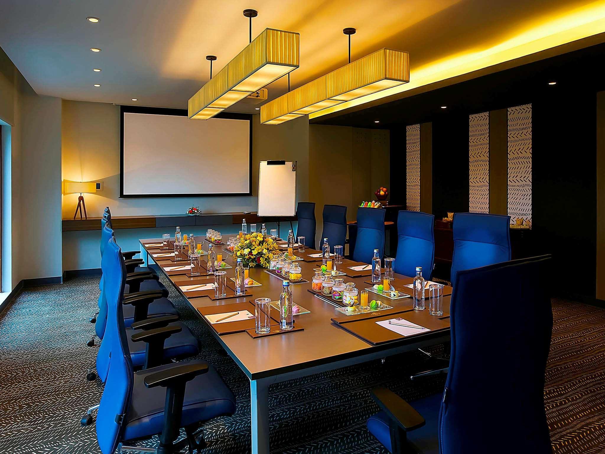 Grand Mercure Mysore - An Accor Brand Extérieur photo Meeting room at the Westin Mumbai