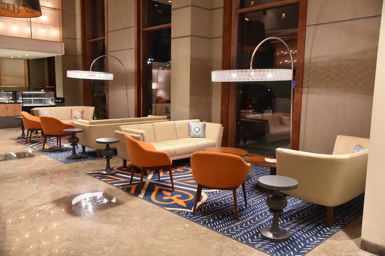 Grand Mercure Mysore - An Accor Brand Extérieur photo The lobby of the hotel