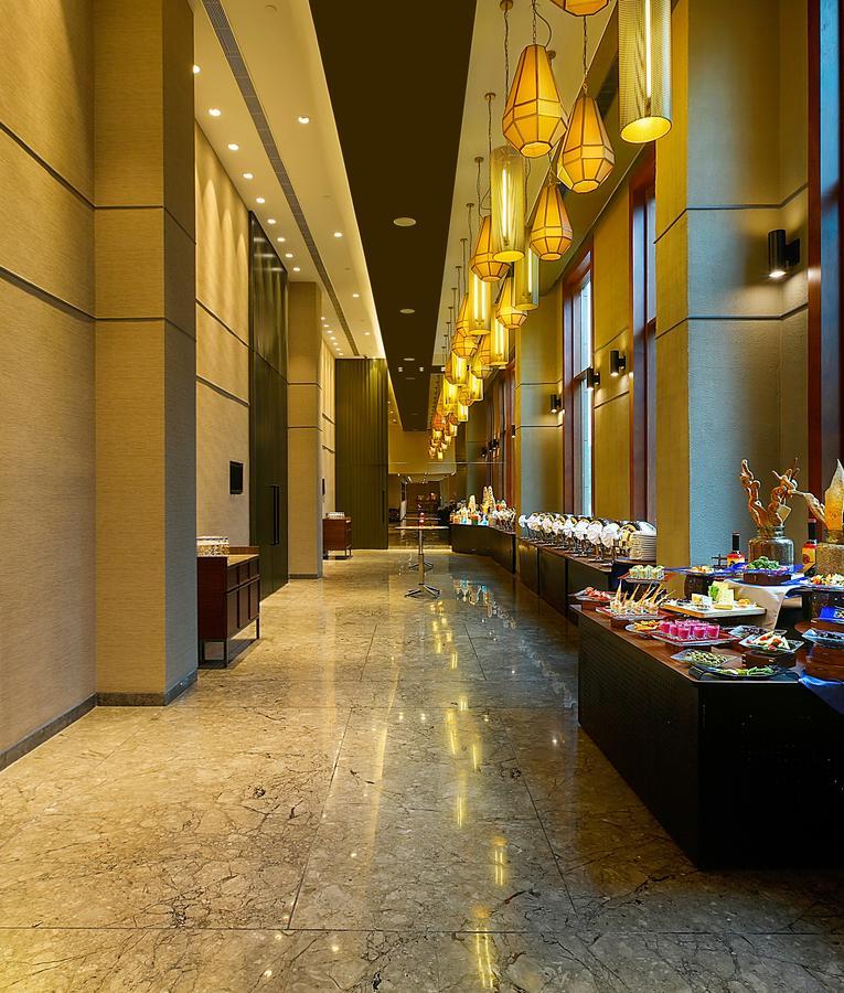 Grand Mercure Mysore - An Accor Brand Extérieur photo The buffet at the hotel