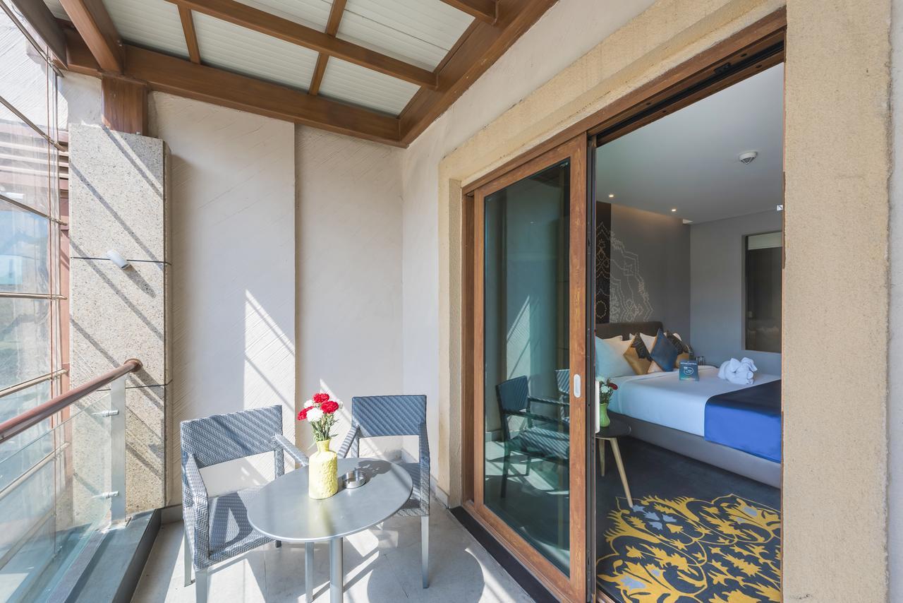 Grand Mercure Mysore - An Accor Brand Extérieur photo Deluxe Room with private balcony