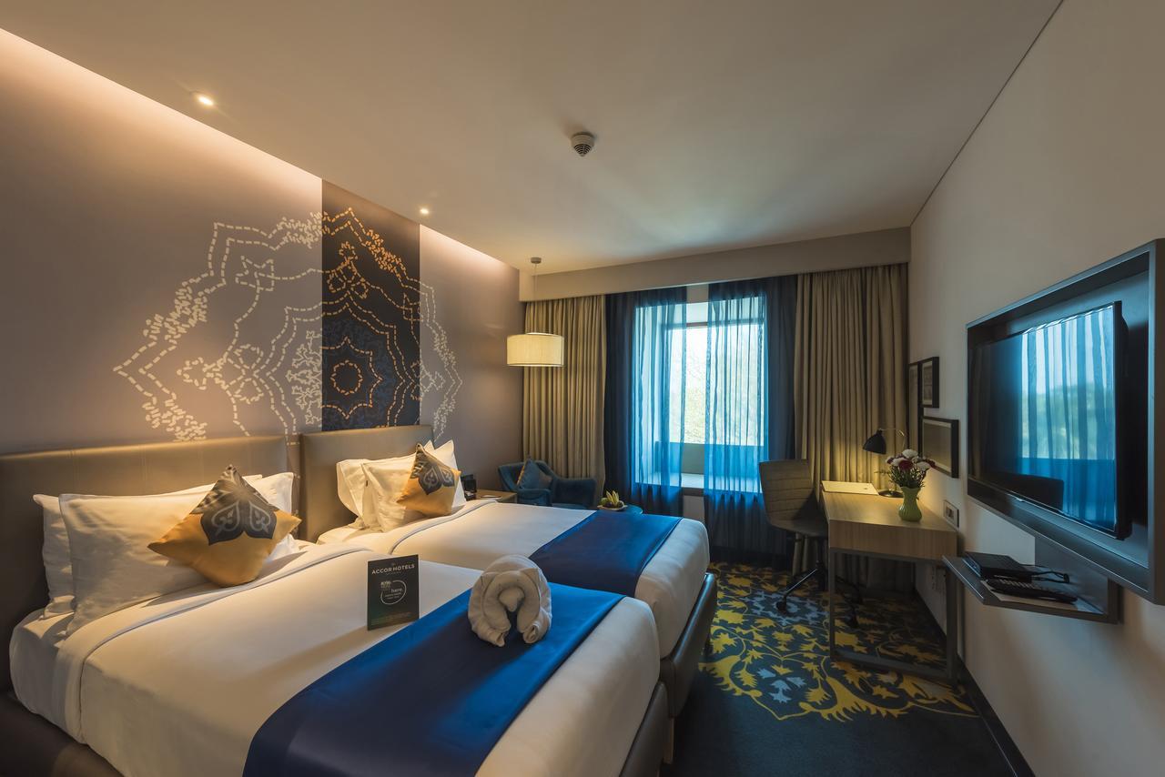 Grand Mercure Mysore - An Accor Brand Extérieur photo Deluxe Room
