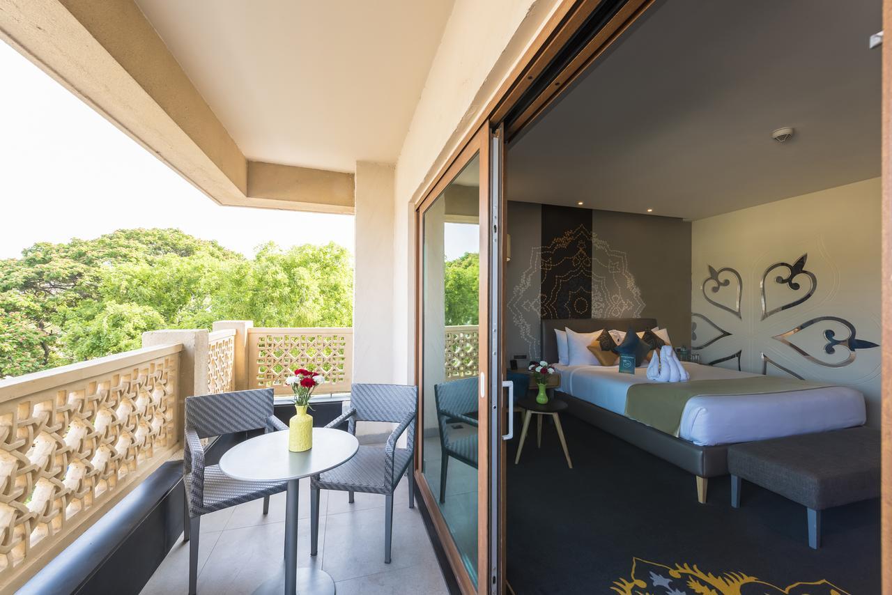 Grand Mercure Mysore - An Accor Brand Extérieur photo Deluxe Room with balcony