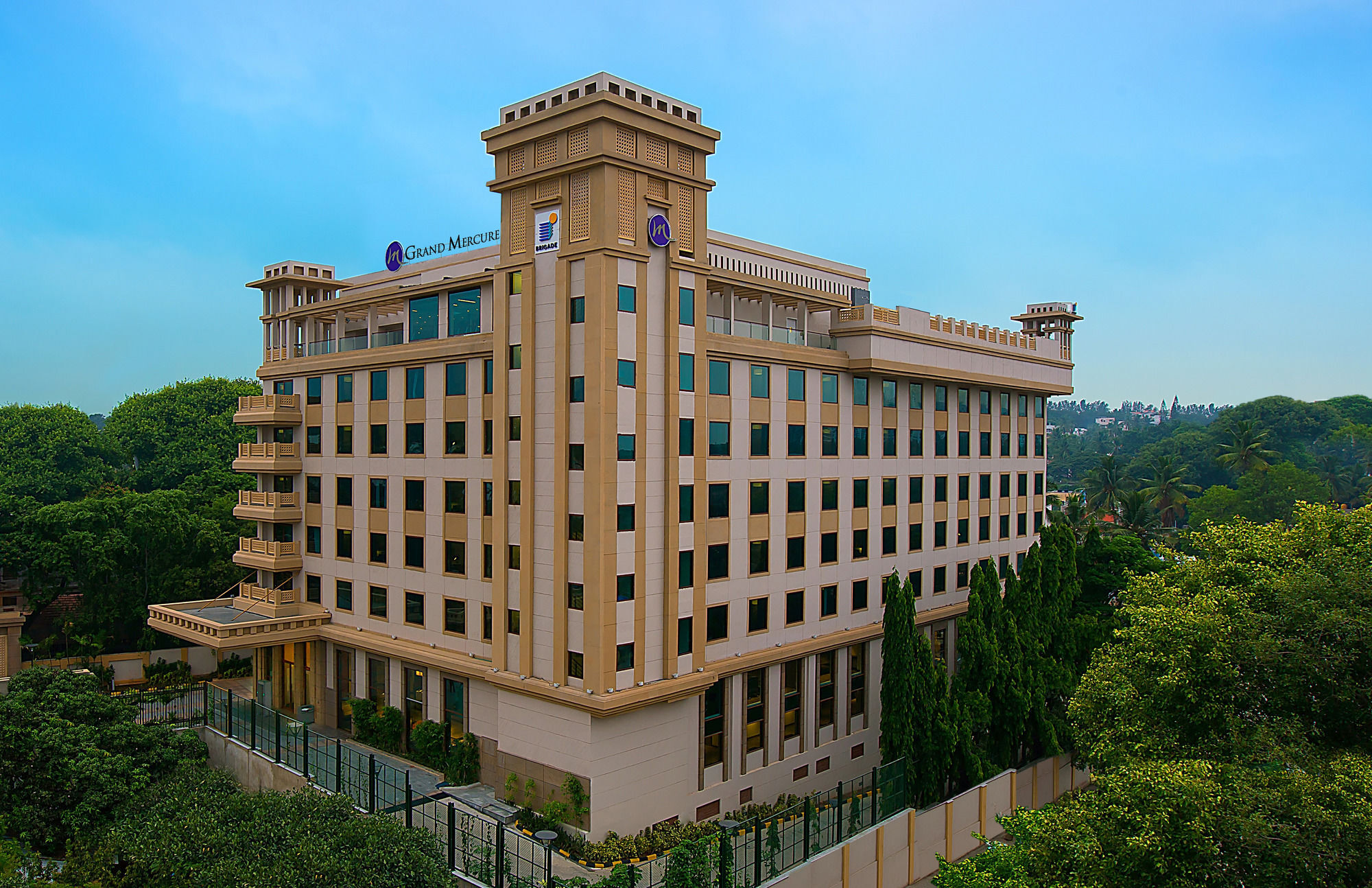 Grand Mercure Mysore - An Accor Brand Extérieur photo The hotel in 2014